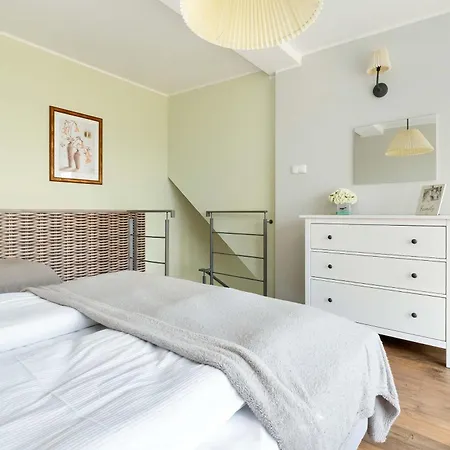 Apartment Family Close To The Sea By Renters